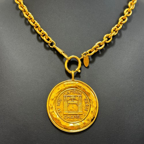 Collana logo chanel rue - 31,