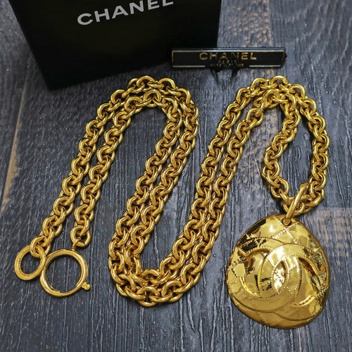 Collana con ciondolo chanel - collana,